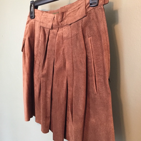 Outback Red Vintage Leather skirt - Picture 1 of 5